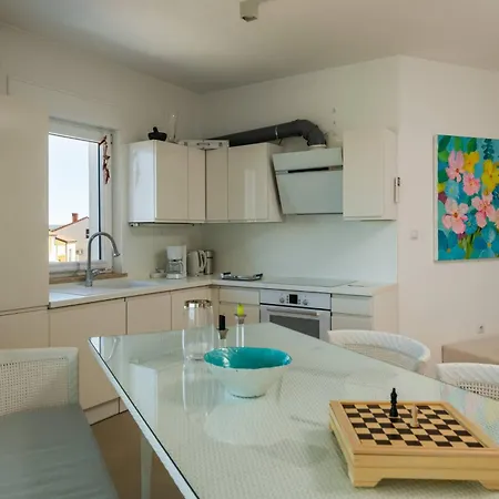 Appartement Dream Lounge Mit Meerblick Pula