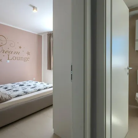 Dream Lounge Mit Meerblick بولا